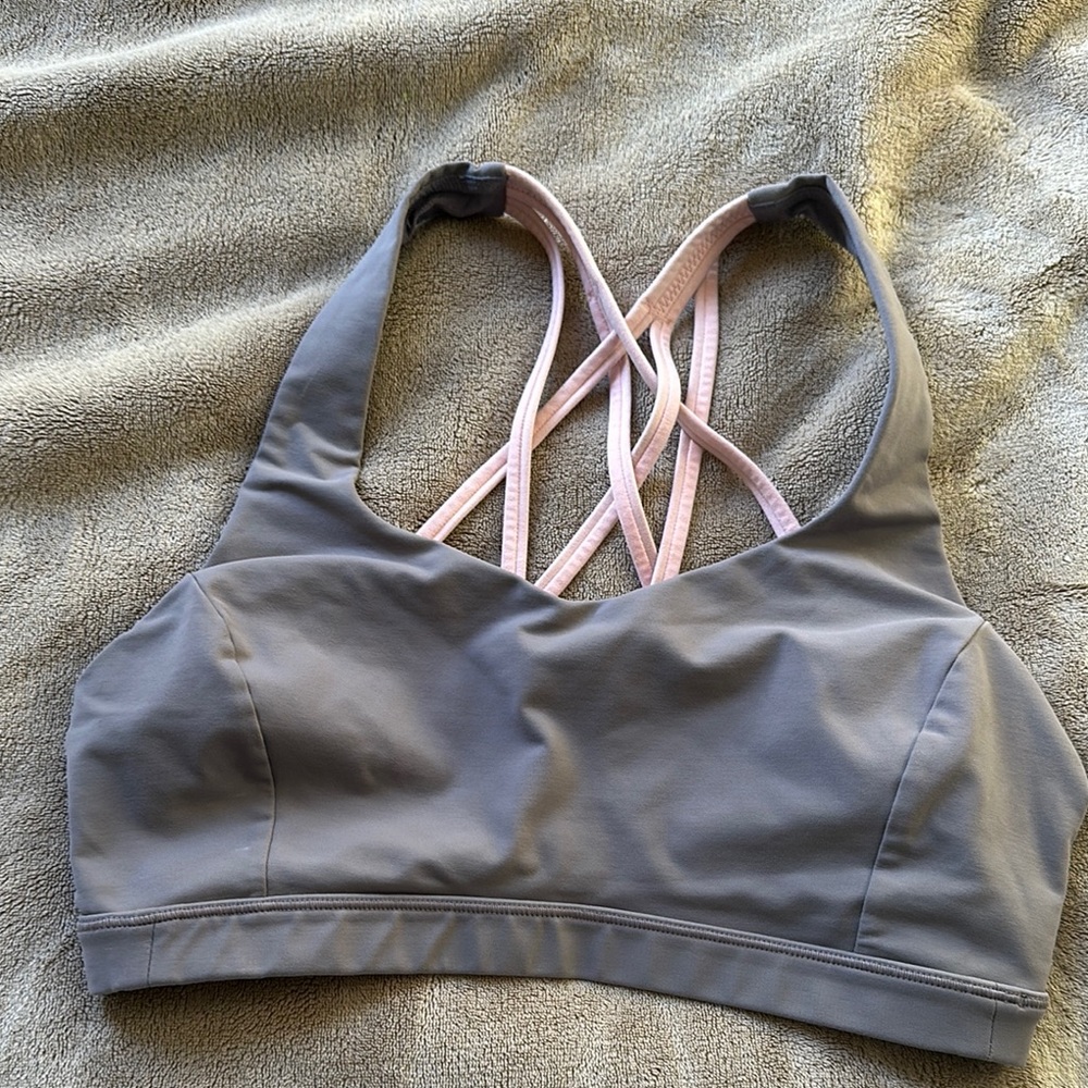 Lululemon bra size 6